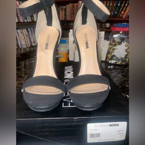 Black Fashion Nova Heels
